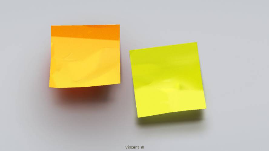 Sticky notes - Realistic illustration Figma Template